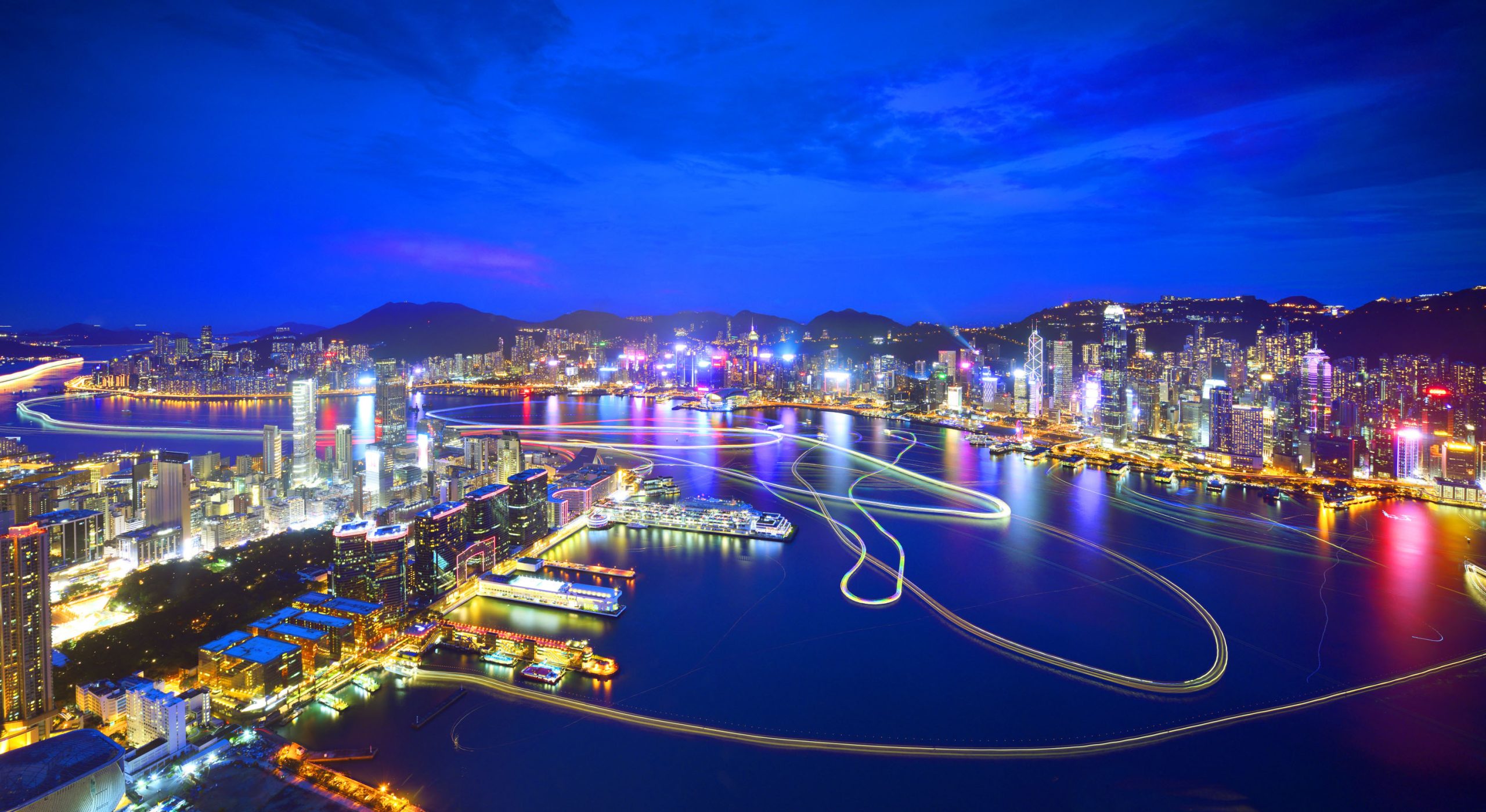 圖4 sky100 East Deck Night View scaled