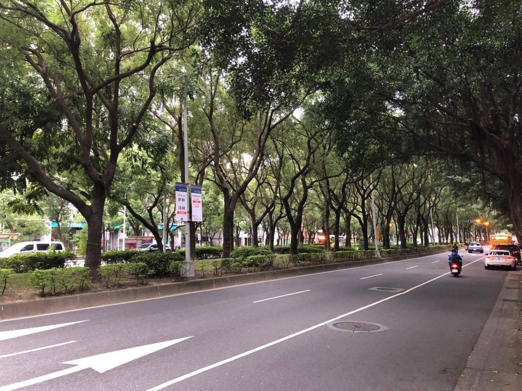 敦化南北路近年有不少改建新案，不乏單價站上200萬台灣房屋提供
